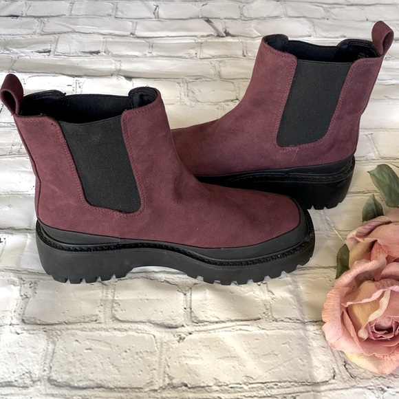 Nordstrom Rack Chunky Lug Sole Bellamy Chelsea Booties - Picture 6 of 12